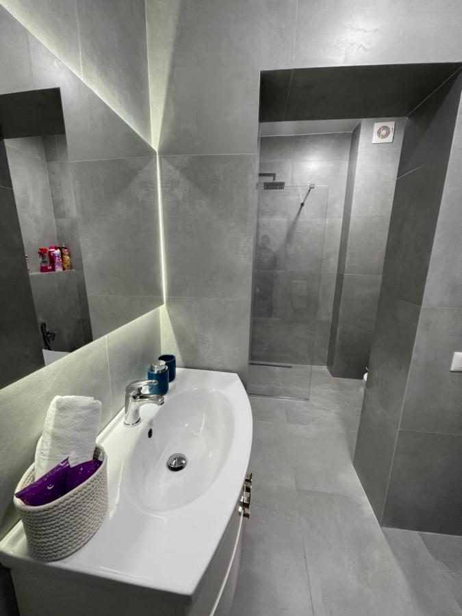 Lovely Apartment Tirana Exterior foto